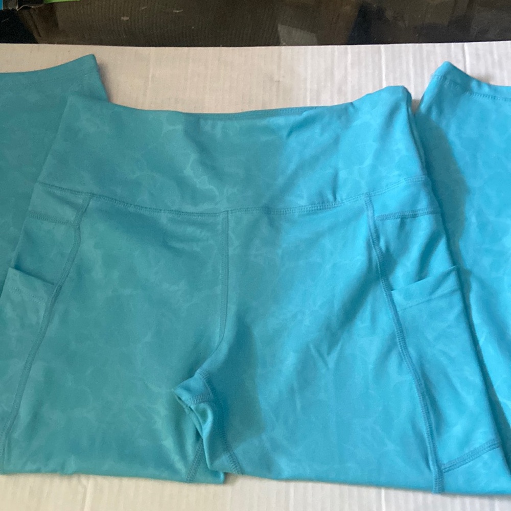 Zyia leggings